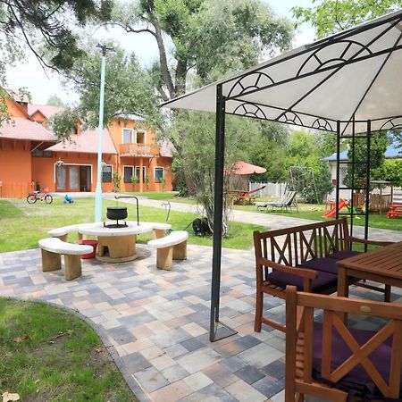 Holiday House Сиофок Екстериор снимка
