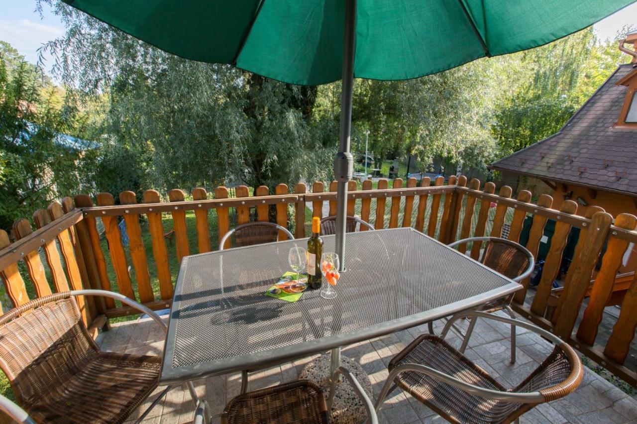 Holiday House Сиофок Екстериор снимка